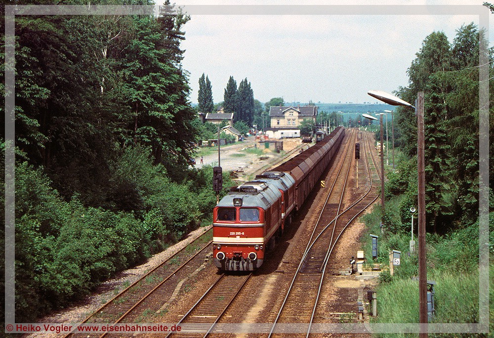 Dieses Bild hat ein leeres Alt-Attribut. Der Dateiname ist comp_1994-05-28_cossen1_220_29528835356565_lbl-dkw.jpg